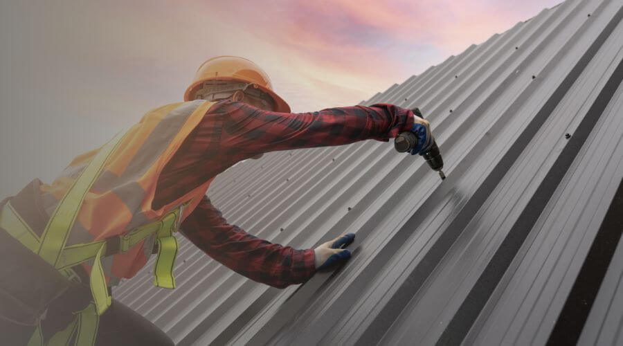Expert Emergency Roof Repairs services in Saint Clair, MI